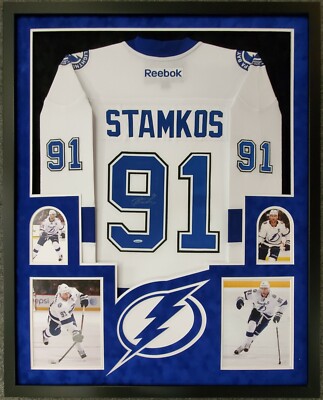 FRAMED STEVEN STAMKOS AUTOGRAPHED TAMPA BAY