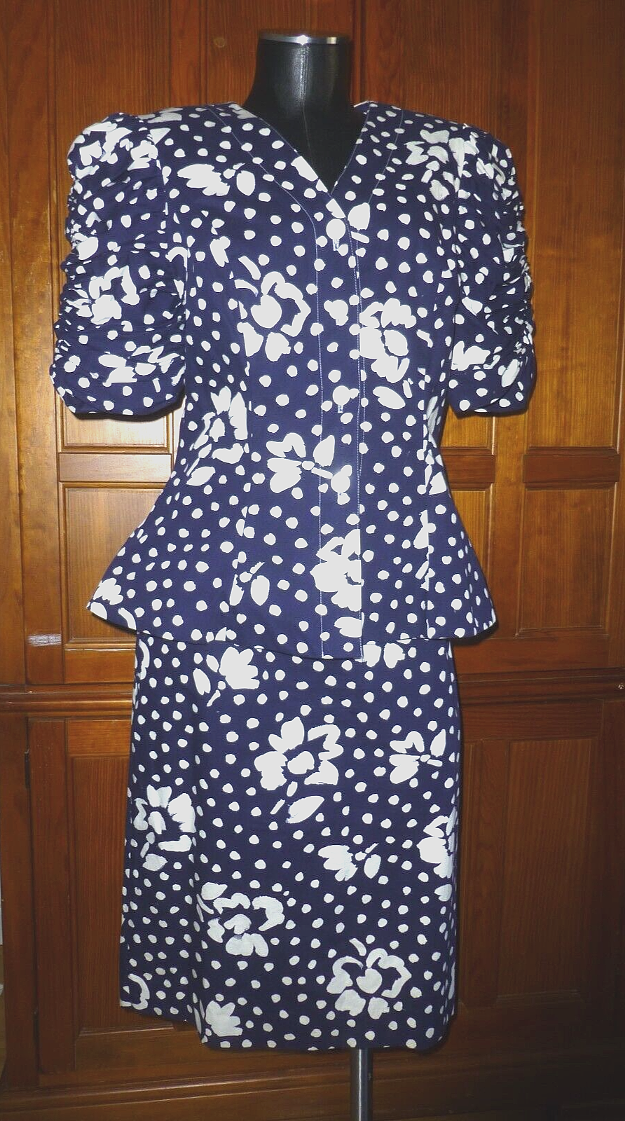 Picture 2 of 10
