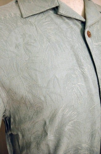 Men's Izod Button-Down Short Sleeve Washable Silk Shirt S New w tags - Picture 3 of 4