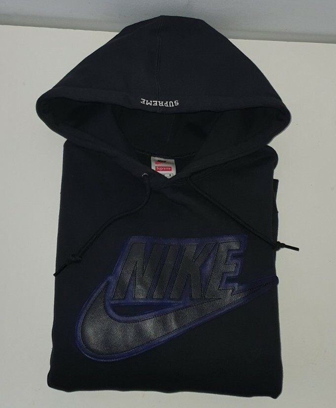 パーカー・フーディ FW19 Supreme Nike Leather Applique Hooded Sweatshirt FW19 Supreme x Nike Leather Applique hooded sweatshirt M