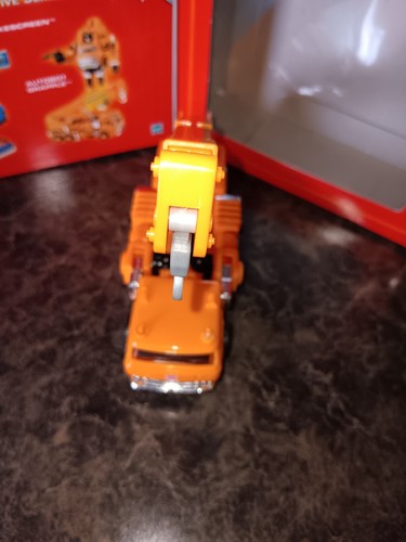 Figura Conmemorativa Transformers G1 Grapple Serie VI Sin Manos Ni Pistola - Imagen 5 de 12