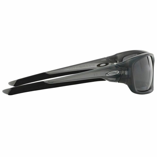 Oakley Valve OO9236-06 Grey Smoke Black Iridium Polarized Lens Sunglasses - Picture 3 of 5