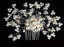Beautiful Faux Pearl And Rhinestone Wedding Hair Accessory. Comb NWT