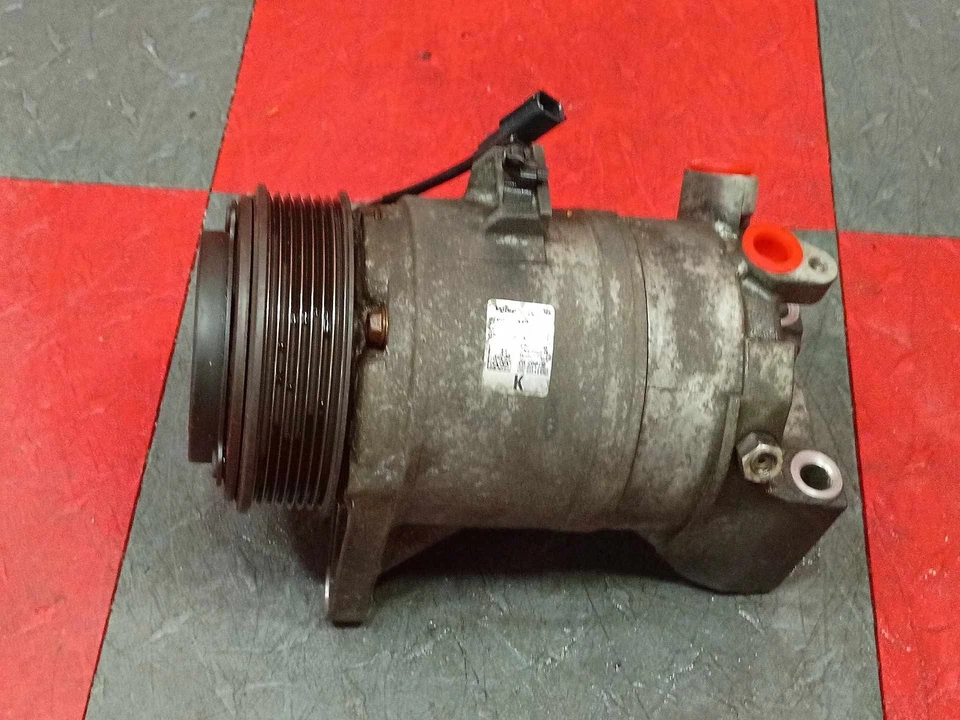 Compressor de ar condicionado 2013-2014 Nissan Pathfinder 3.5 6 cilindros CA #926001JA1A - Imagem 3 de 4