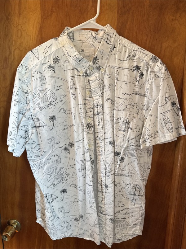 Men’s Gap Button Down Shirt W/ Caribbean Map Theme - Size XL