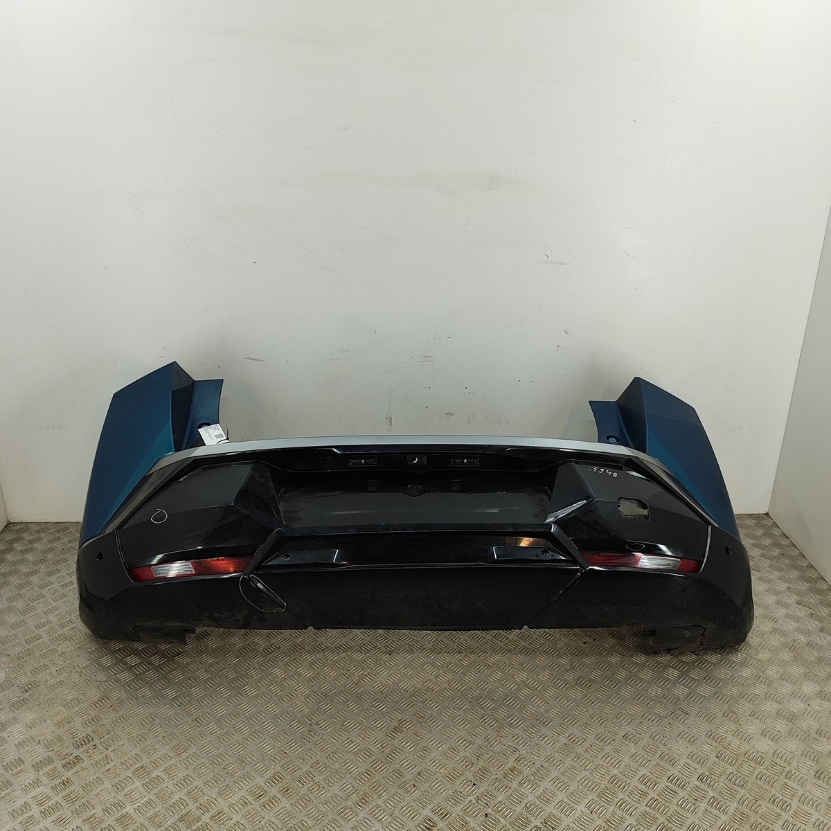 PEUGEOT 3008 P64 Rear Bumper 16931748XT Electric 157kw 2024