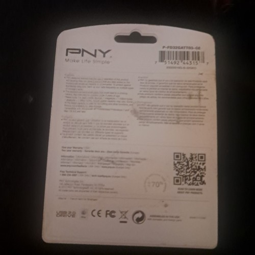 PNY 32GB USB Flash Drive Black. NEW - Afbeelding 2 van 2