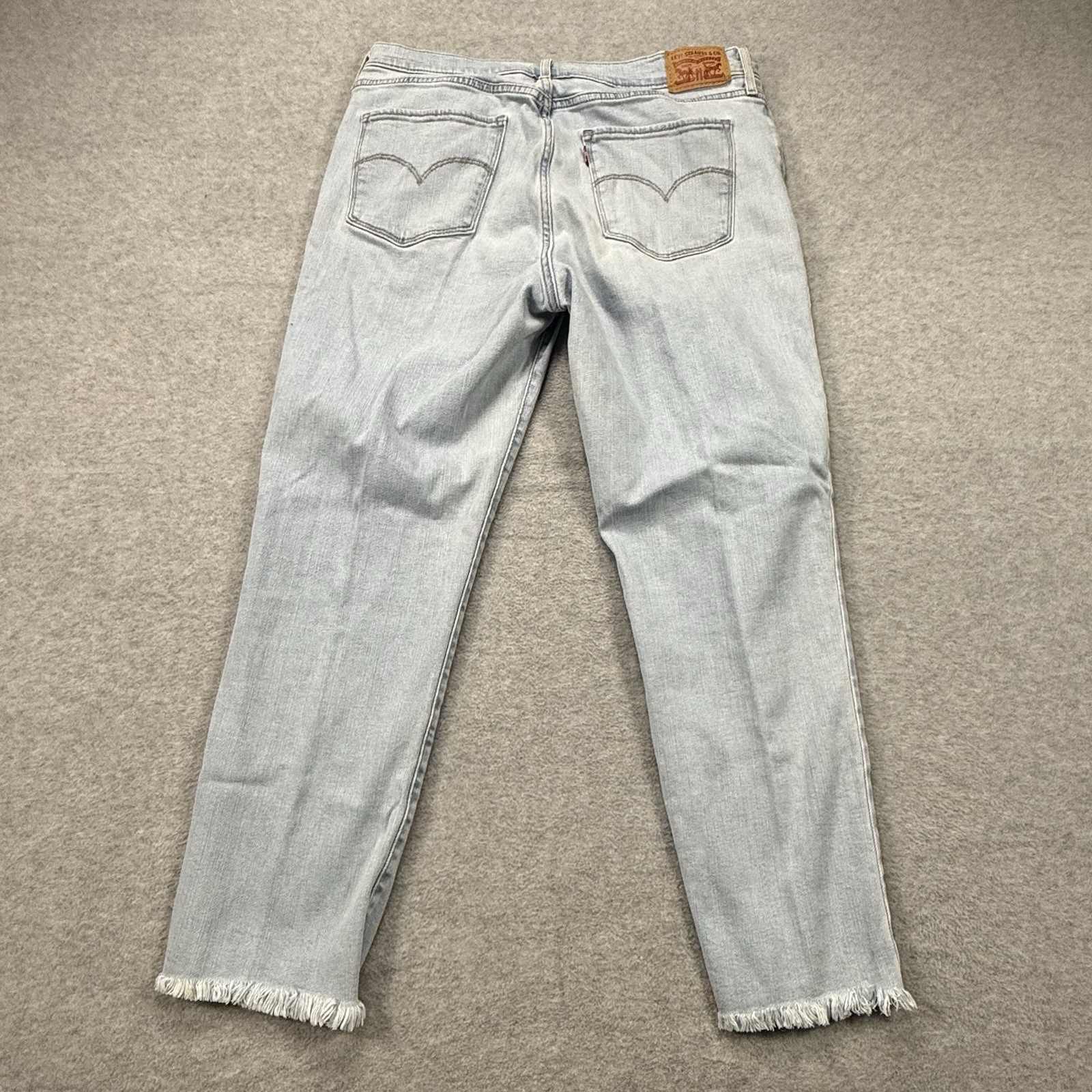 Levi’s 724 High Rise Straight Crop Jeans Women’s 32 Light Wash Raw Hem thumbnail 2