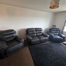 3Piece Lether Reclining Suite 2 Seater Sofa & 2Electric Chairs With USB Charging