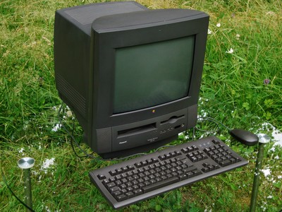 Apple Macintosh Performa 5400/180 noir/Black. Etat exceptionnel