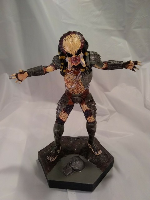 eaglemoss predator
