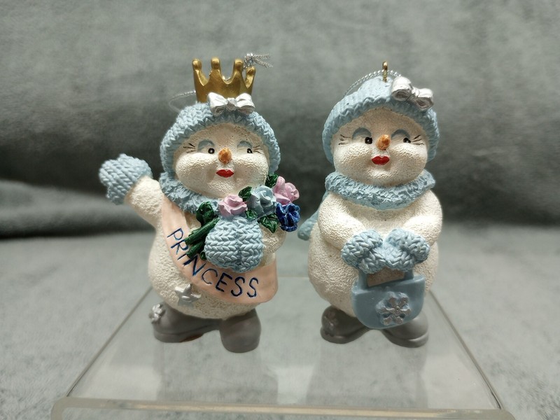 Snow Buddies Christmas Ornament Friends 2003