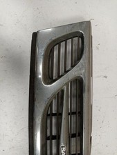 Calandre Saab 900