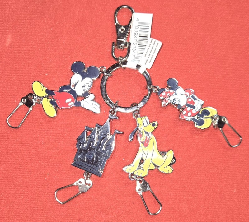 🌟 Disney Parks Mickey Mouse/Minnie/Pluto/Castle Dangle Keychain Charms New