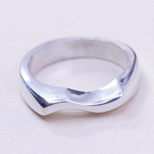 Size 9, vintage sterling 925 silver handmade ring, wavy band