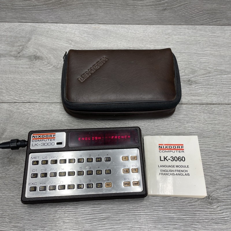 Nixdorf LK-3000 Computer - French - English Vintage Computer in Soft Case Tested
