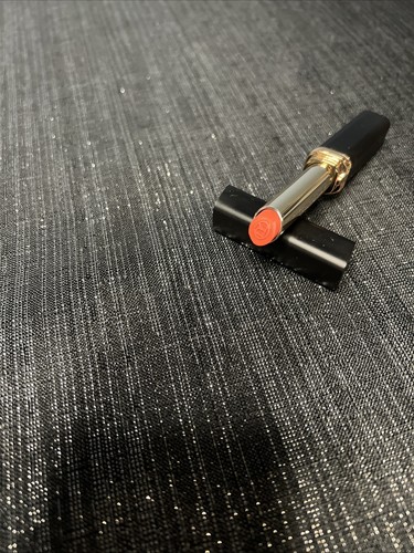 L'Oréal Colour Riche Intense Volume Matte Lipstick #163 - Le Coral Irreverent - Picture 6 of 6
