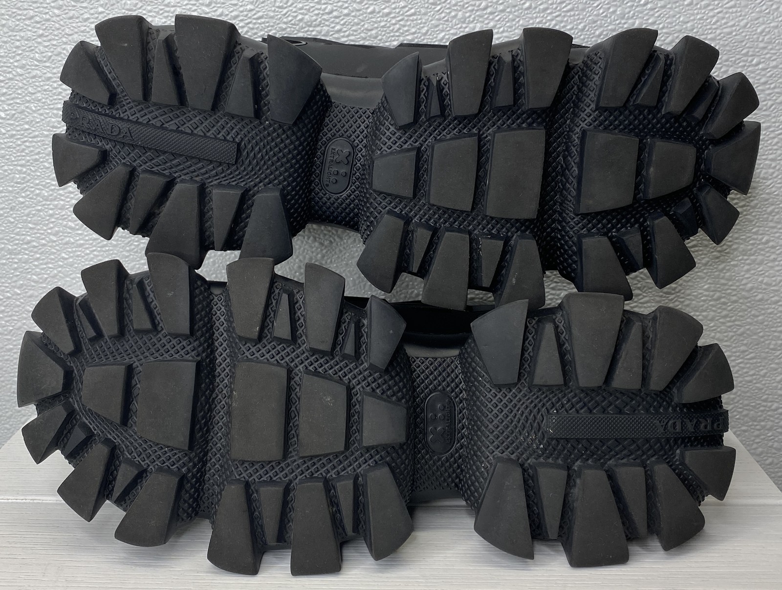 Prada Cloudbust Thunder Knit Sneakers Men US 10.5 Prada Size 10 Black *PREOWNED* thumbnail 6