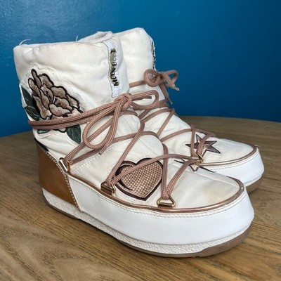 Moon Boot Peace & Love WP Snow Mini Boots Waterproof White Pink Women s Size 6