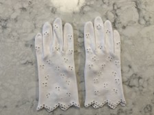 Vintage White Cotton Eyelet 7.5" Wrist/"Shorties" Gloves-Eyelet Edging-Sz 6 1/2
