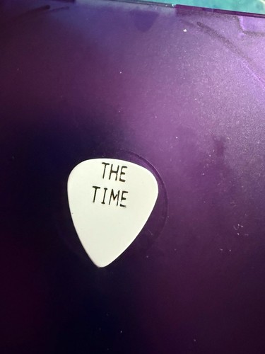 THE TIME / PRINCE - - - STAGE USED guitar pick !!!! VERY RARE !!!!