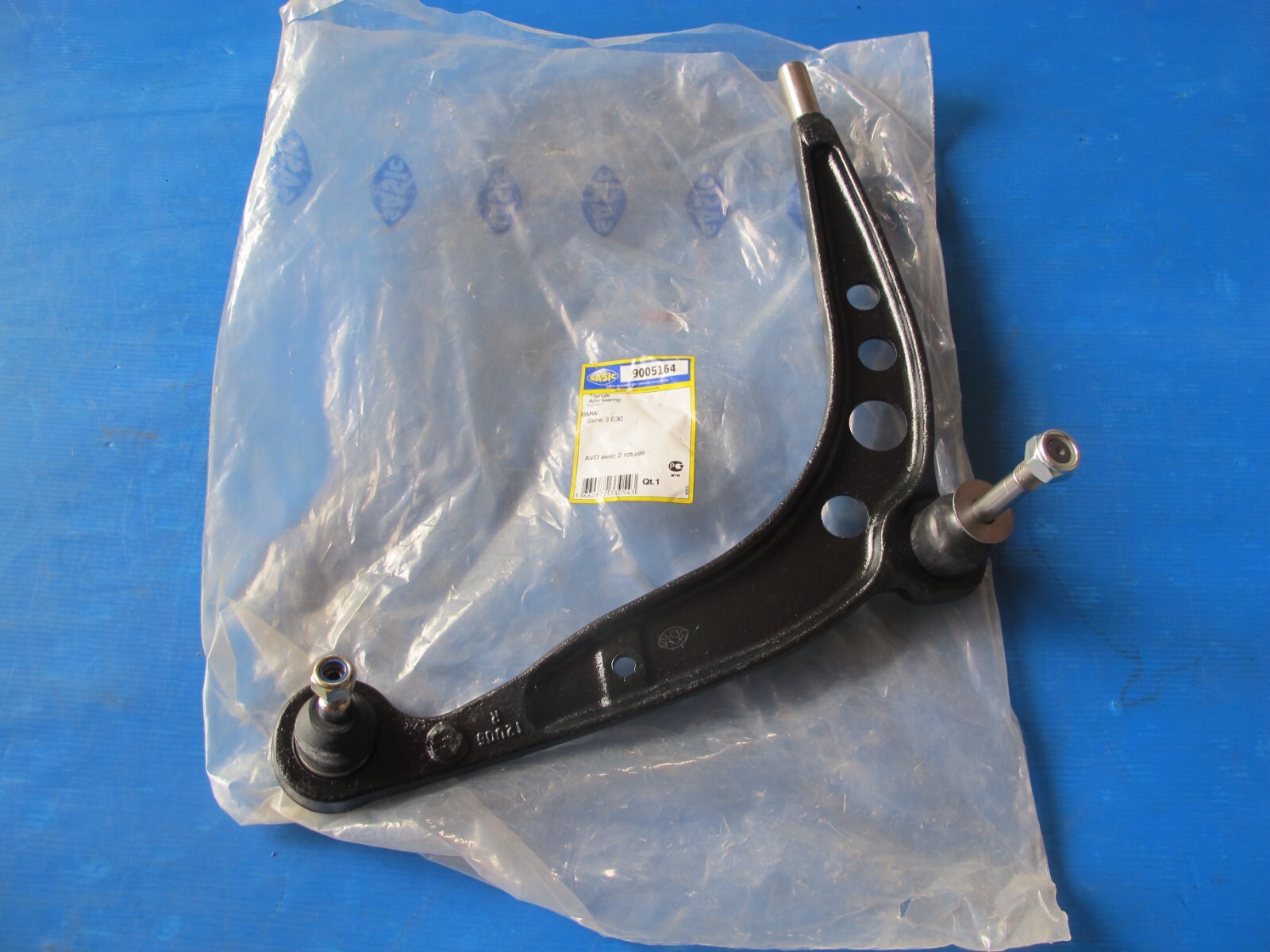 Bras de suspension droit Sasic anti vibration train avant pour BMW 320i 324td