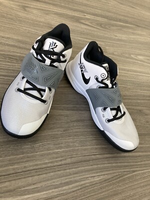 Size 9 - Nike Kyrie Flytrap 3 White Cool Grey Brand New
