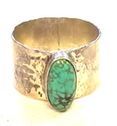 Vtg NAVAJO STERLING SILVER TURQUOISE HAMMERED WIDE BAND RING SZ 7.75
