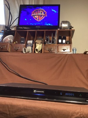 Sony Blu-Ray Player BPDS570 with Remote Control, HDMI Cable, Tested
