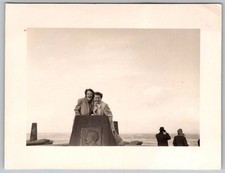 Vtg B&W Snapshot Two Women Smiling Dr Hill Monument Rocky Butte Or 1950