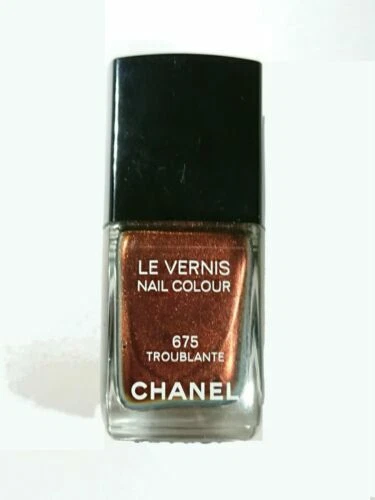 CHANEL Nail Polish
