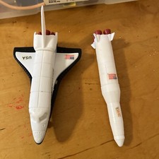 2 Spaceship shuttle Plastic Toys g16