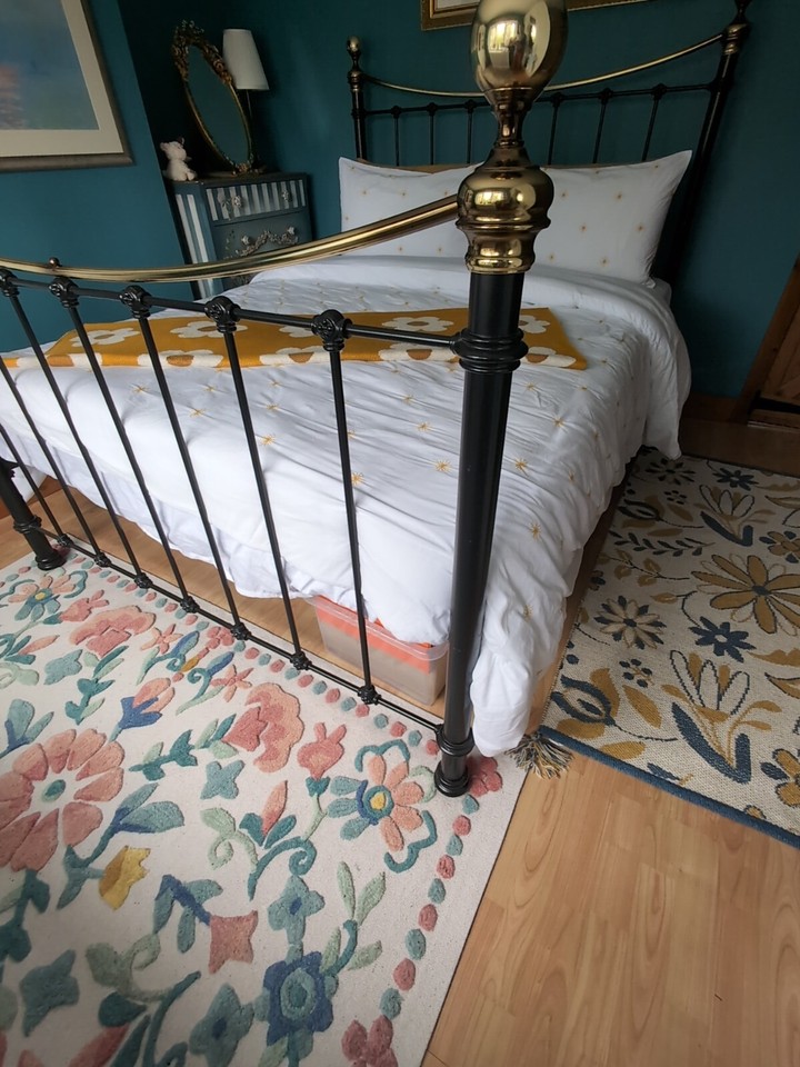 King Size Bed And Mattress And Bedding eBay