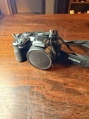 Fujifilm FinePix S8600 16MP 36x Zoom Digital Camera Case Strap Tested Works