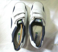 New in Box Daniel Green Sports Women's Athletic Shoe SIze 6W