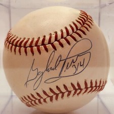 Gaylord Perry Hall of Fame Autographed Baseball in lucite case (Grand Slam Cert)