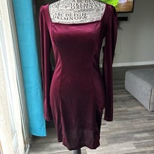 FASHION NOVA Bodycon Long Sleeve Velvet Square Neck Wine Red Mini Dress Medium.