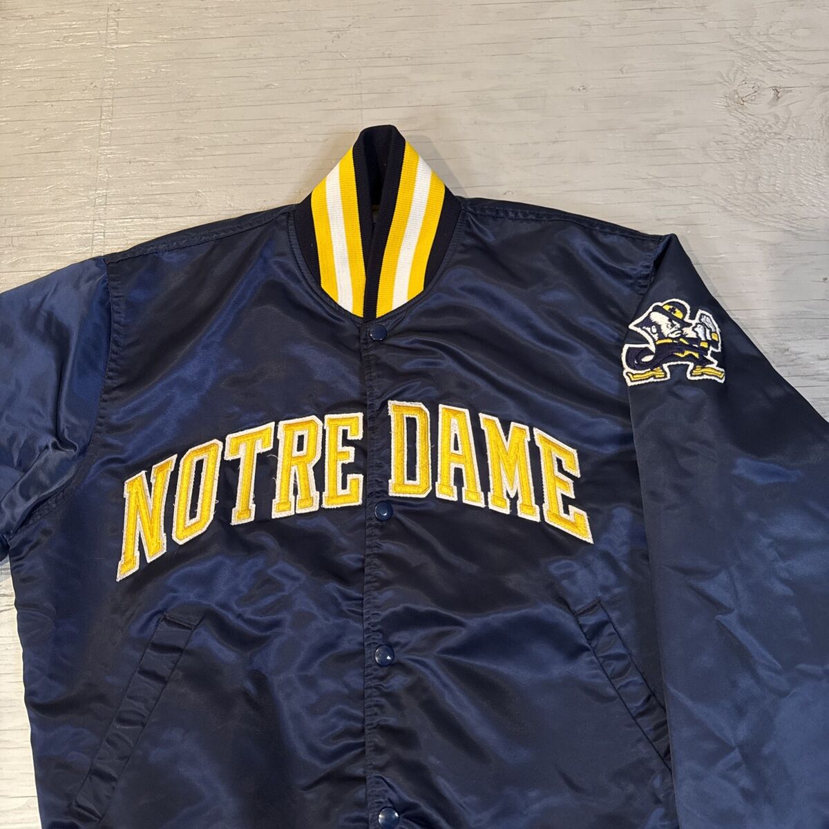 Vintage 80s NCAA Notre Dame Fighting Irish Starter Satin Vintage 80s NCAA Notre Dame Fighting Irish Starter Satin