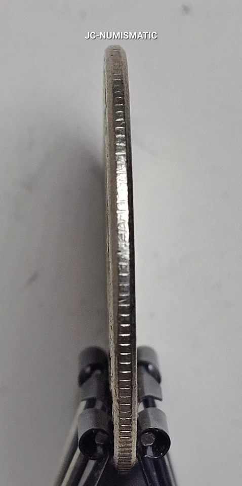 1968- Moneda de 5 Pesos Colombia - Congreso Eucarístico - Cu-Ni - KM#230 - ¡¡HERMOSA!!! Foto 3 de 3