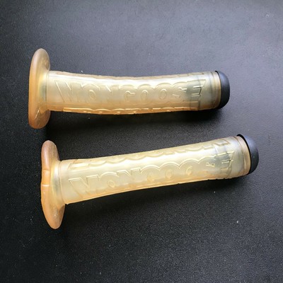 haro handlebar grips