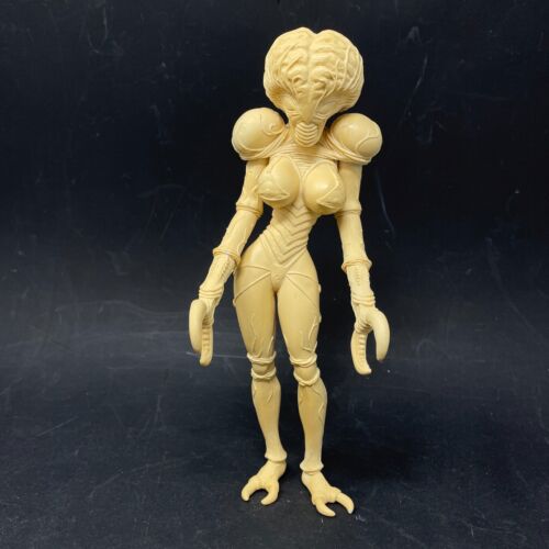 Resin Prototype Mars Alien Space Female w Attack Claws - Super Rare - Vintage - Picture 1 of 11