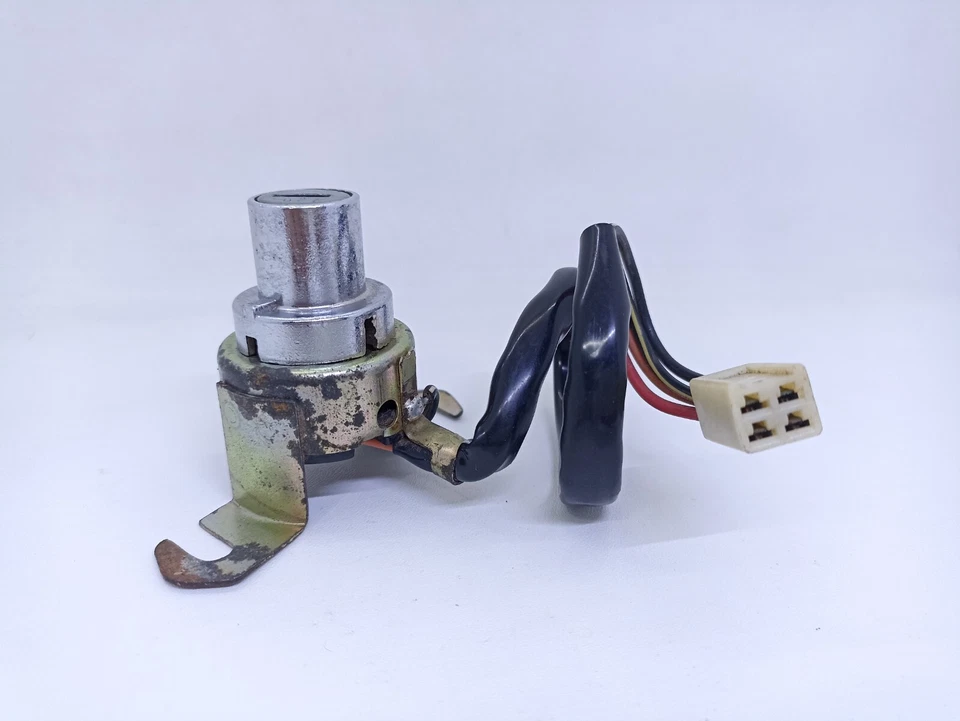 Interruptor de encendido principal Suzuki TS100 A100 GP100 NUEVO EN STOCK Japón Foto 4 de 4