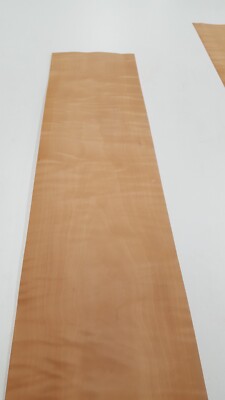 Figürliches verwittertes Bergahornholzfurnier - 1 Naturholzplatte - 730 mm x 190 mm