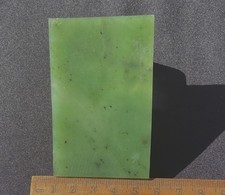 siberian-jade-glowing-imperial-greenfine-slab-486-grams-2435-carats-russia