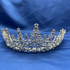 Women's Brilliant Silver Plated Rhinestone Tiara for Weddings , Proms NWOT