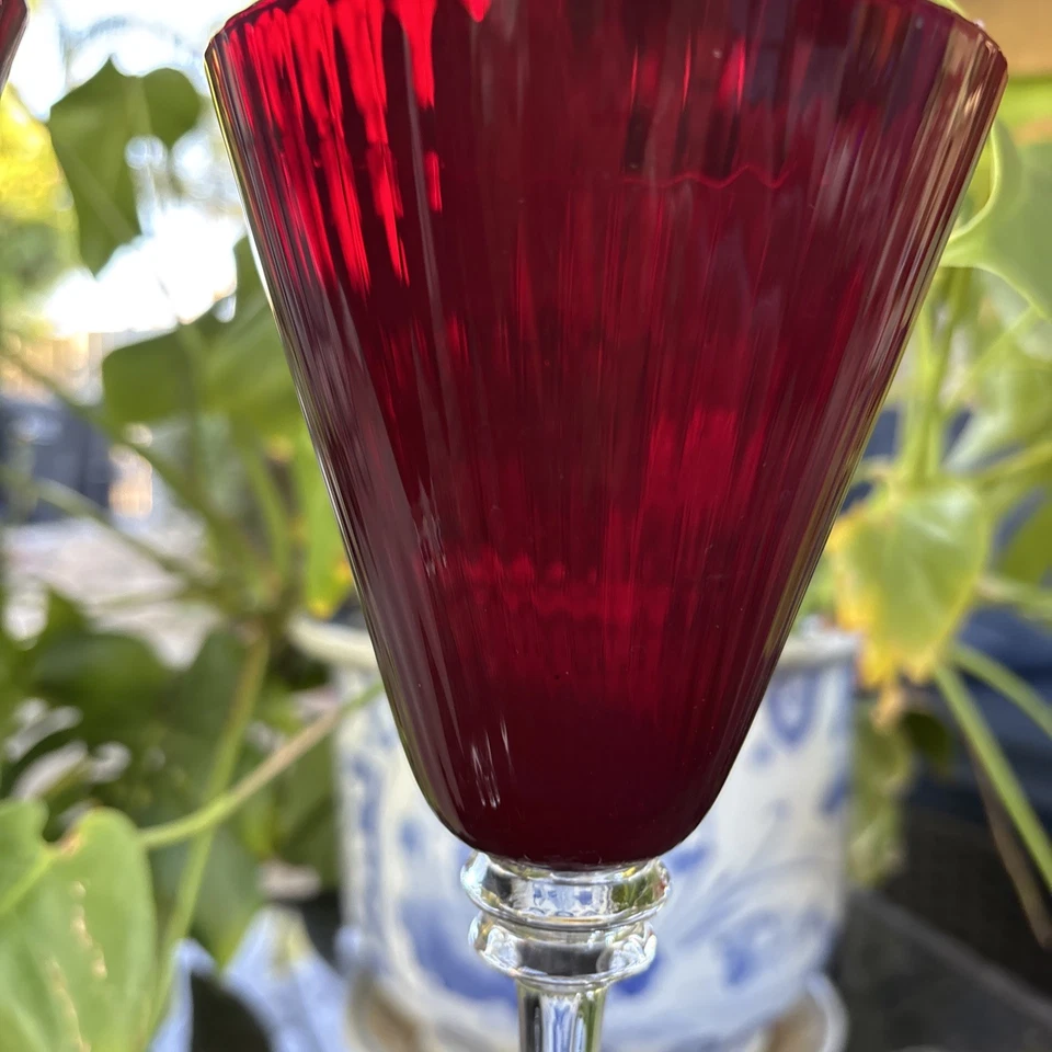 "4 copas acanaladas de vino/agua rojo rubí 9,5"" muelle 1, hermosas"  Foto 3 de 4