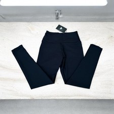 Women  s Mid-Rise Leggings Black Size M NWT