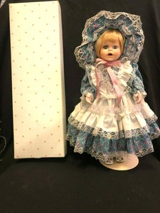 duck house collectible dolls