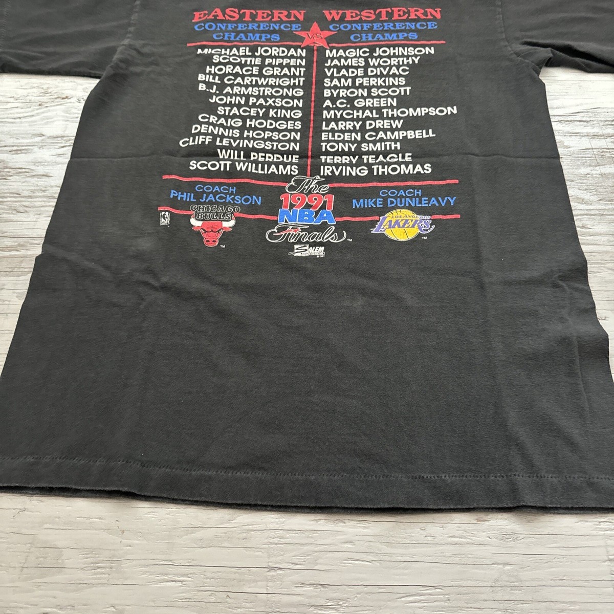 SALEM社製　Lサイズ　1991年シカゴブルズNBAチャンピオン記念Tシャツ Vintage Salem 1991 NBA Finals Bulls Vs Lakers Jordan Vs