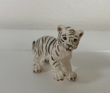 Safari Ltd STANDING WHITE Siberian TIGER CUB African Wildlife Figure